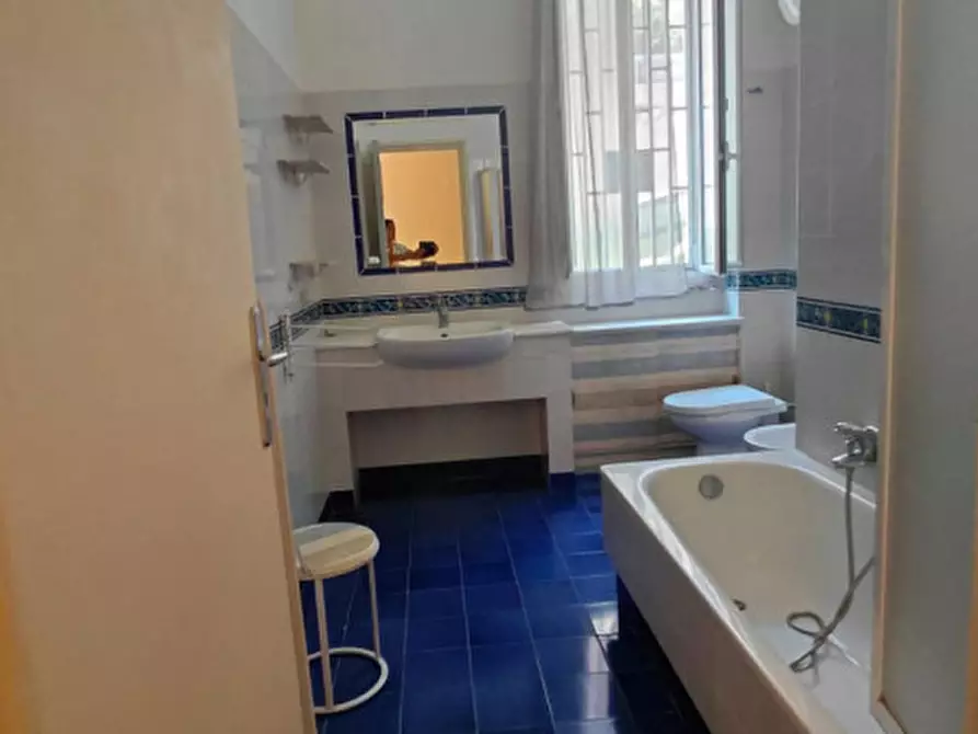 Immagine 25 di Appartamento in affitto  in Via Palizzi 70 a Napoli