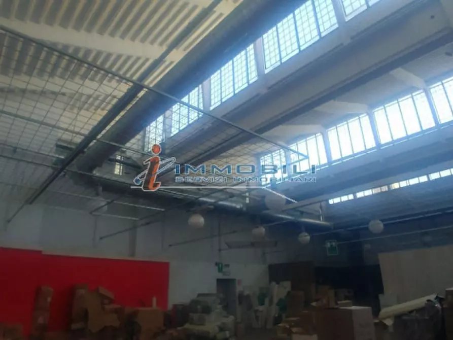 Immagine 3 di Negozio in affitto  in VIA CASSINELLA a Vimodrone