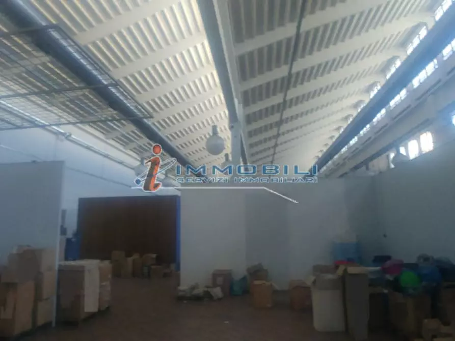 Immagine 6 di Negozio in affitto  in VIA CASSINELLA a Vimodrone