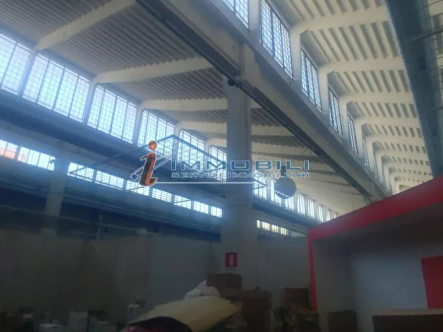 Immagine 12 di Negozio in affitto  in VIA CASSINELLA a Vimodrone