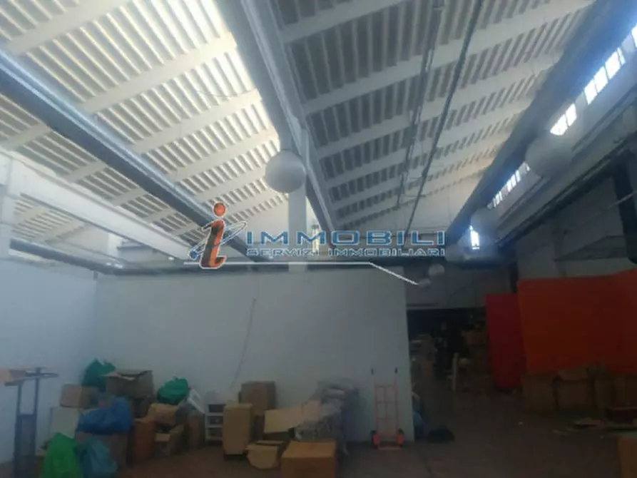 Immagine 18 di Negozio in affitto  in VIA CASSINELLA a Vimodrone