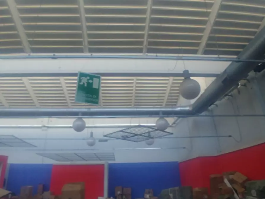 Immagine 4 di Attività commerciale in affitto  in VIA CASSINELLA a Vimodrone