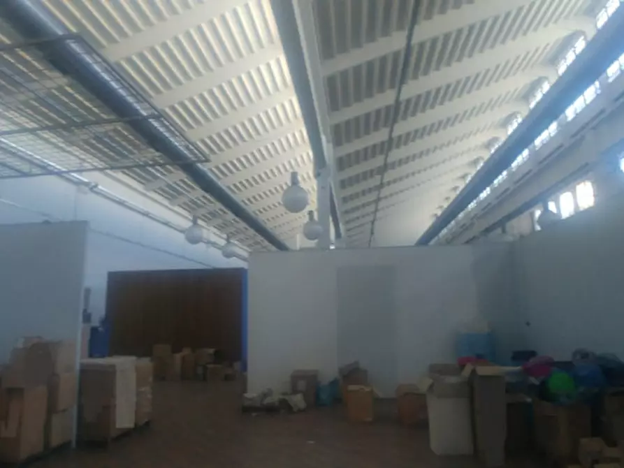 Immagine 6 di Attività commerciale in affitto  in VIA CASSINELLA a Vimodrone