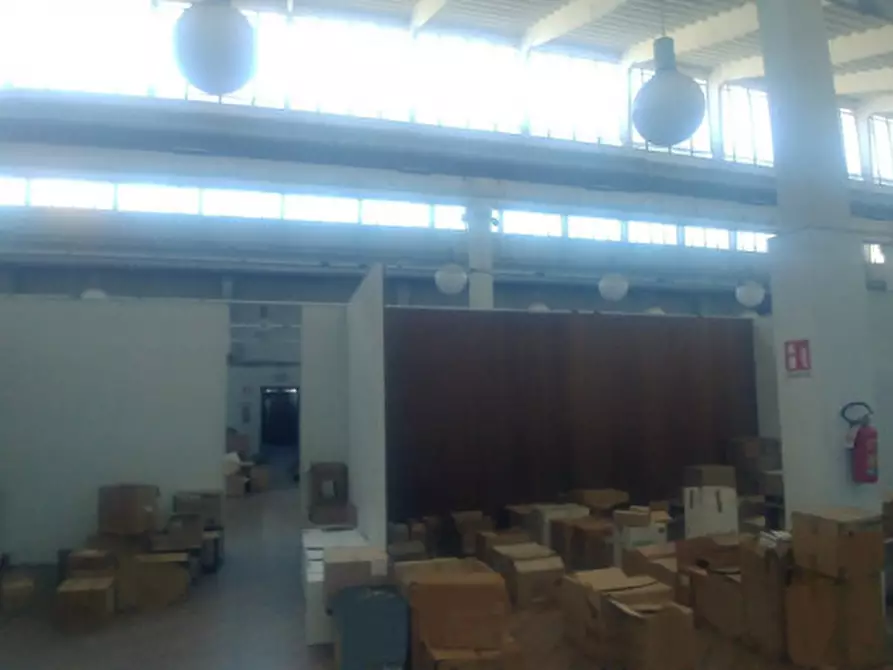 Immagine 14 di Attività commerciale in affitto  in VIA CASSINELLA a Vimodrone