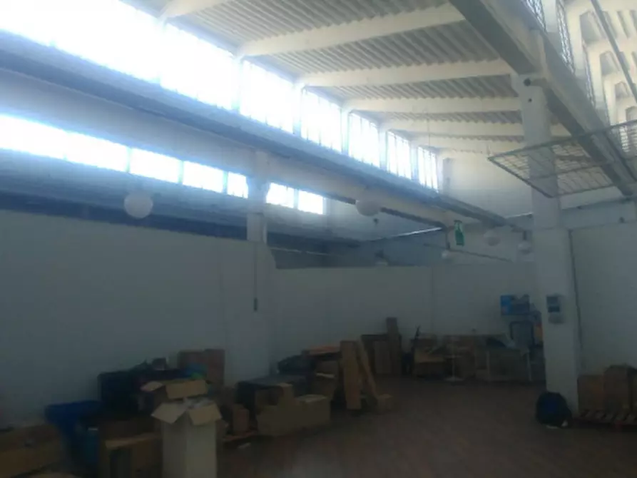 Immagine 16 di Attività commerciale in affitto  in VIA CASSINELLA a Vimodrone