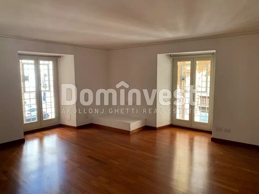 Immagine 1 di Ufficio in affitto  in Via della colonna antonina a Roma