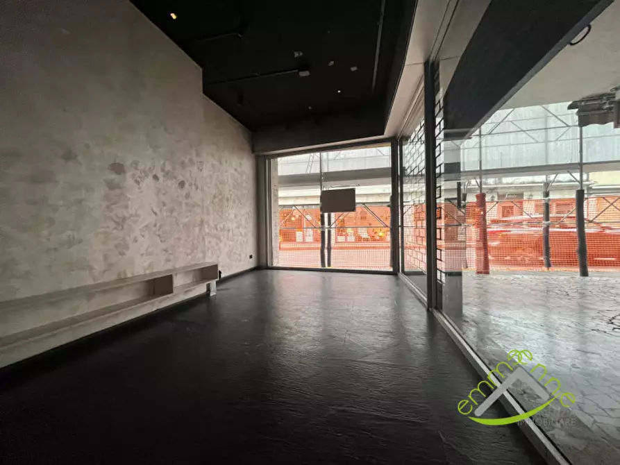 Immagine 2 di Negozio in affitto  in via mazzini a Dolo