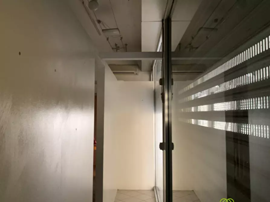 Immagine 4 di Negozio in affitto  in via mazzini a Dolo