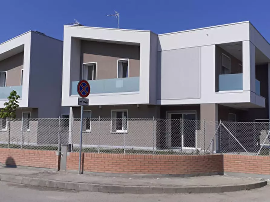 Immagine 19 di Villa in vendita  in Via Teresa Noce, 12 a Castel Maggiore