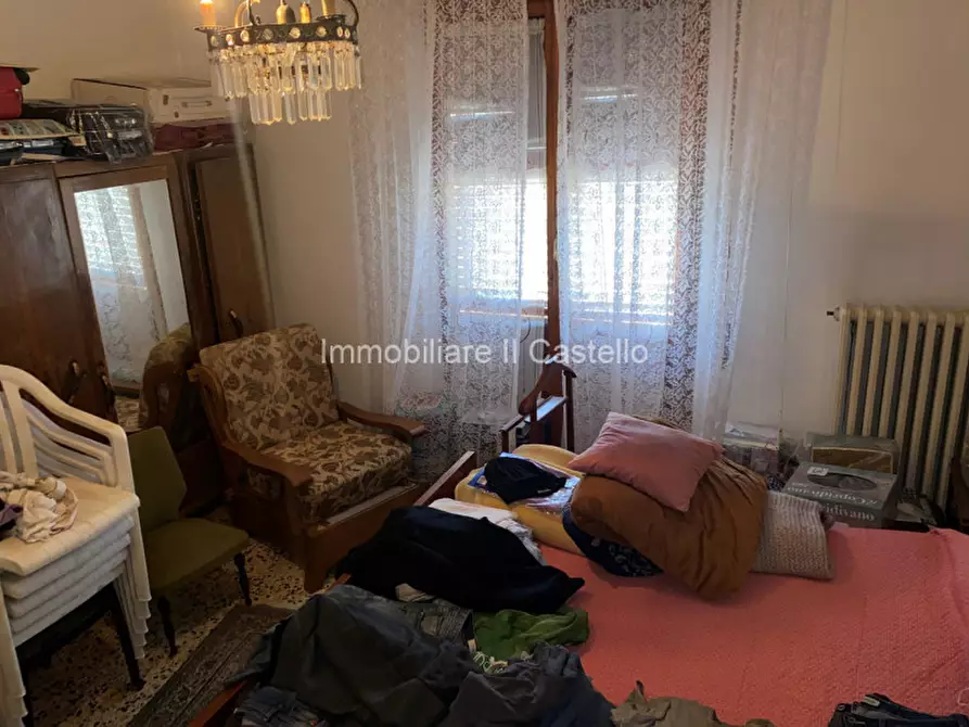 Immagine 7 di Casa indipendente in vendita  in via Carducci a Castiglione Del Lago