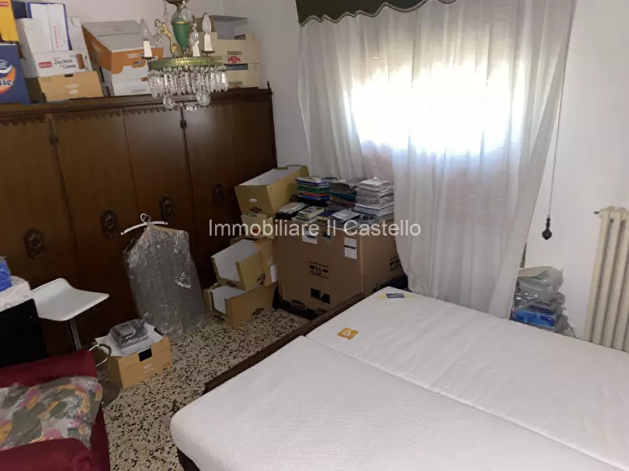 Immagine 8 di Casa indipendente in vendita  in via Carducci a Castiglione Del Lago
