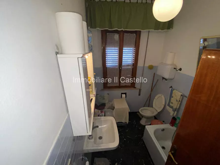 Immagine 11 di Casa indipendente in vendita  in via Carducci a Castiglione Del Lago