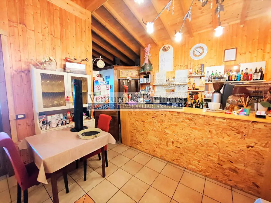 Immagine 12 di Attività commerciale in vendita  in via Francesco D'Assisi a Borgosatollo