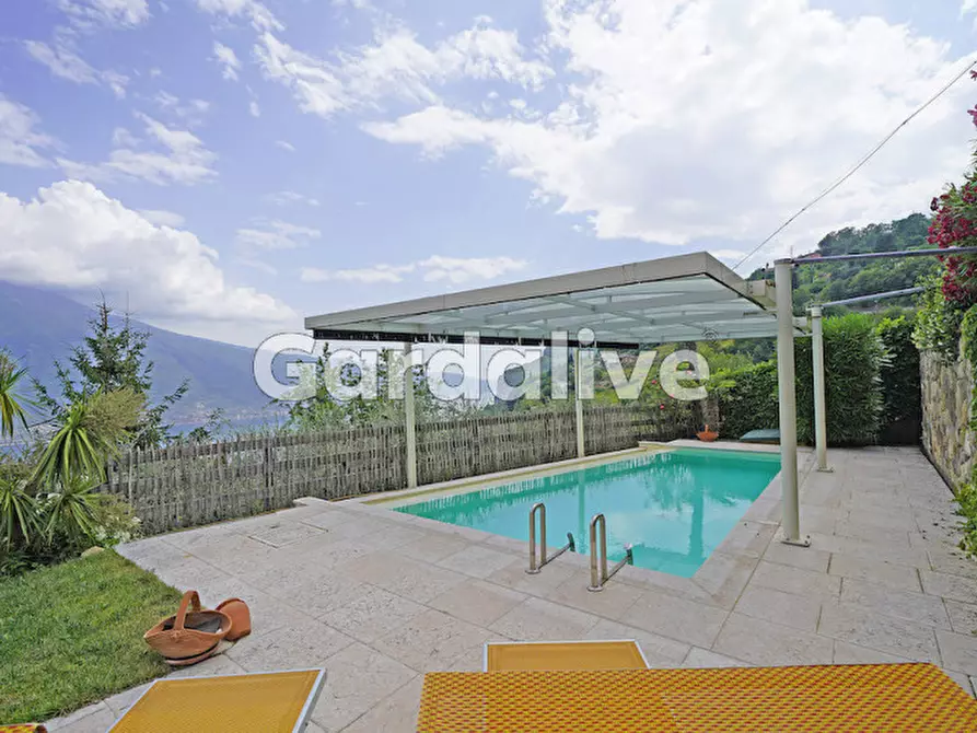 Immagine 2 di Villa in vendita  a Tremosine