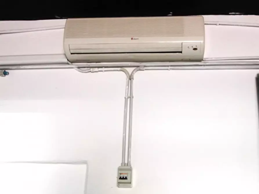 Immagine 6 di Laboratorio in affitto  in Ponte alle Forche a San Giovanni Valdarno