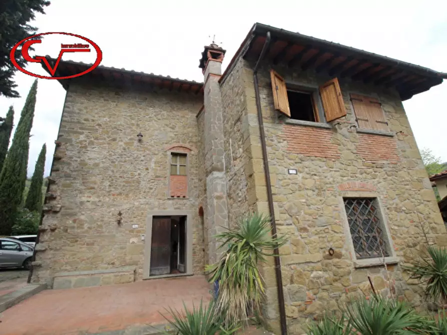 Immagine 49 di Villa in vendita  in setteponti a Reggello