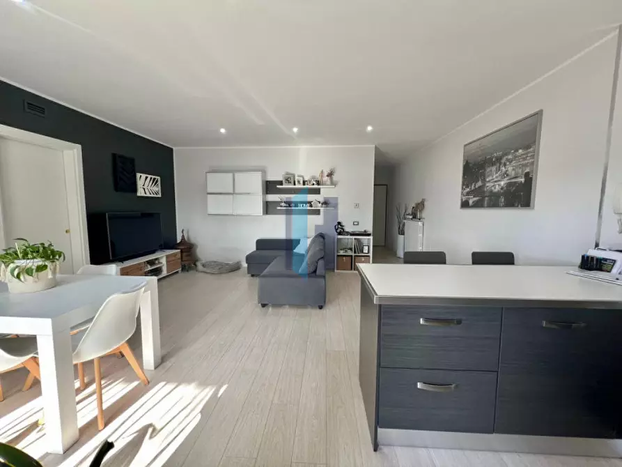 Immagine 7 di Appartamento in vendita  in Via Lionello Levi Sandri 21 a Brescia
