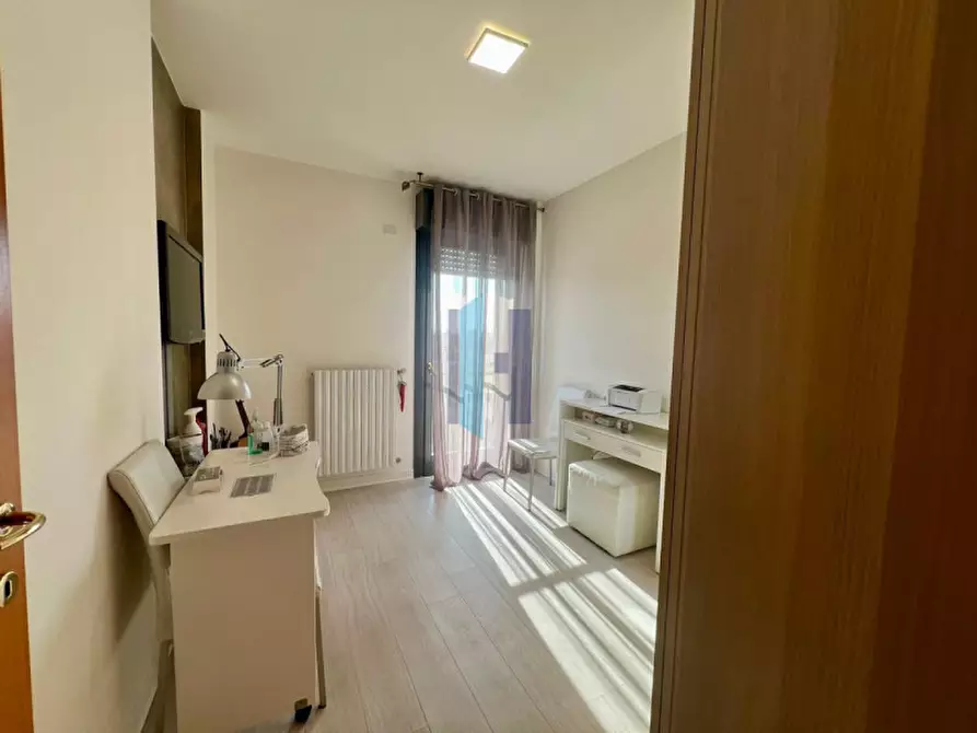 Immagine 21 di Appartamento in vendita  in Via Lionello Levi Sandri 21 a Brescia