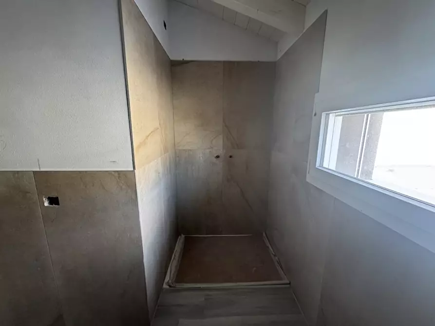 Immagine 10 di Casa trifamiliare in vendita  a Camponogara