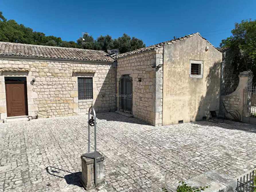 Immagine 19 di Casa indipendente in vendita  in Strada Provinciale 27 a Modica