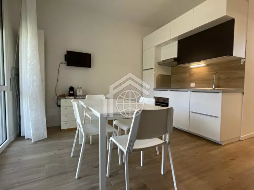 Immagine 1 di Appartamento in affitto  in Via Repubblica a Manerba Del Garda