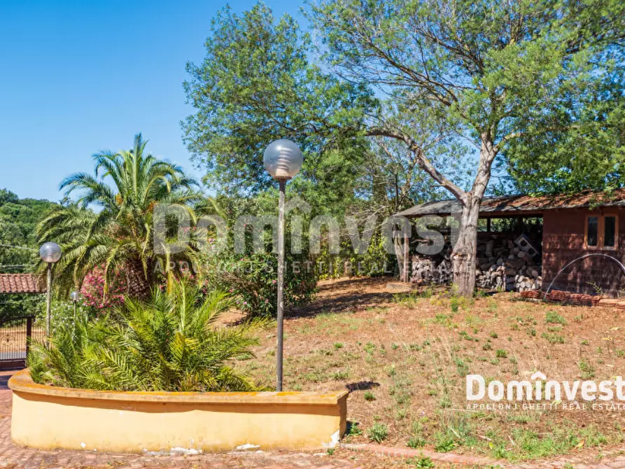 Immagine 11 di Villa in vendita  in VIA ARTURO POMPEATI LUCHINI a Fiumicino