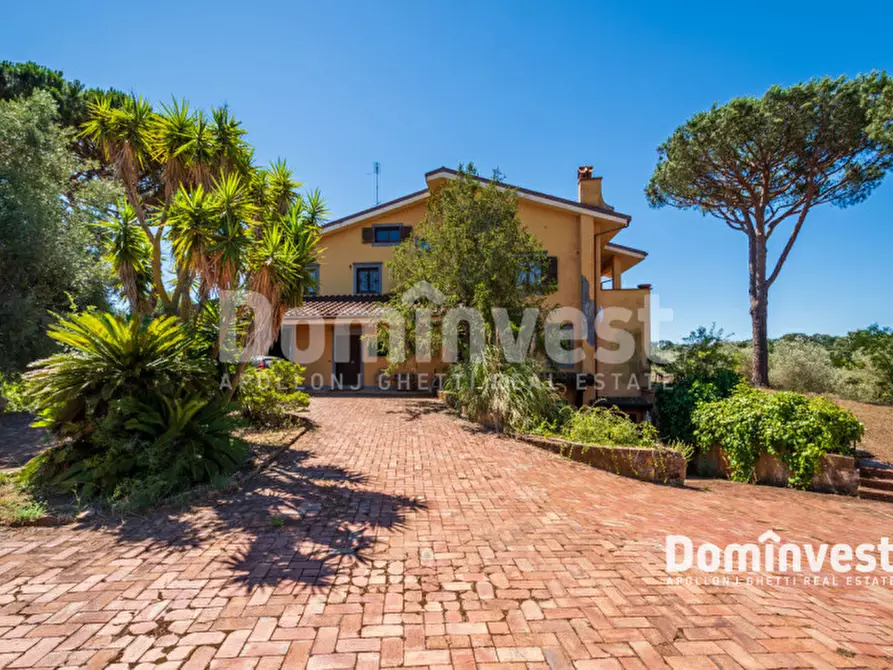 Immagine 12 di Villa in vendita  in VIA ARTURO POMPEATI LUCHINI a Fiumicino