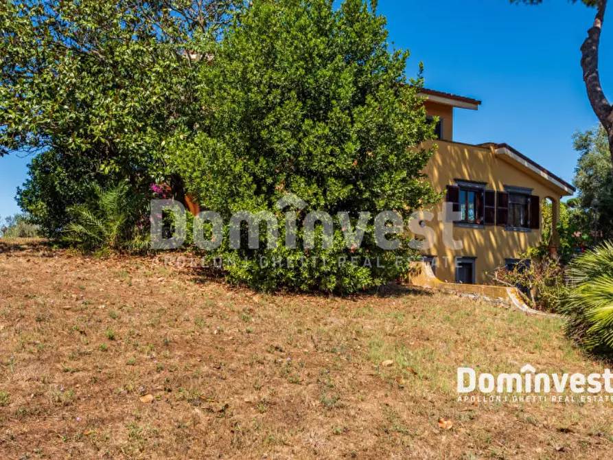 Immagine 22 di Villa in vendita  in VIA ARTURO POMPEATI LUCHINI a Fiumicino