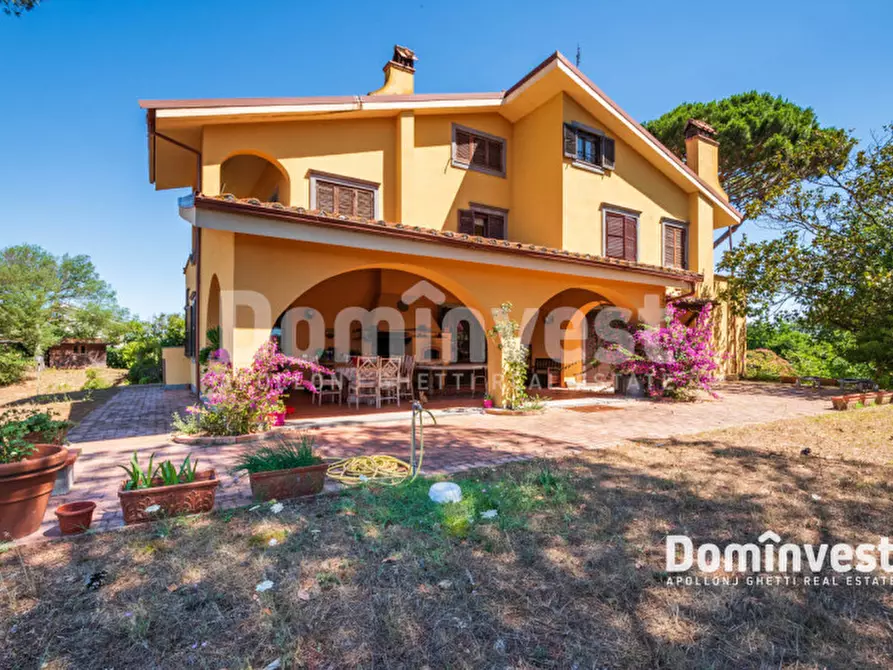 Immagine 25 di Villa in vendita  in VIA ARTURO POMPEATI LUCHINI a Fiumicino