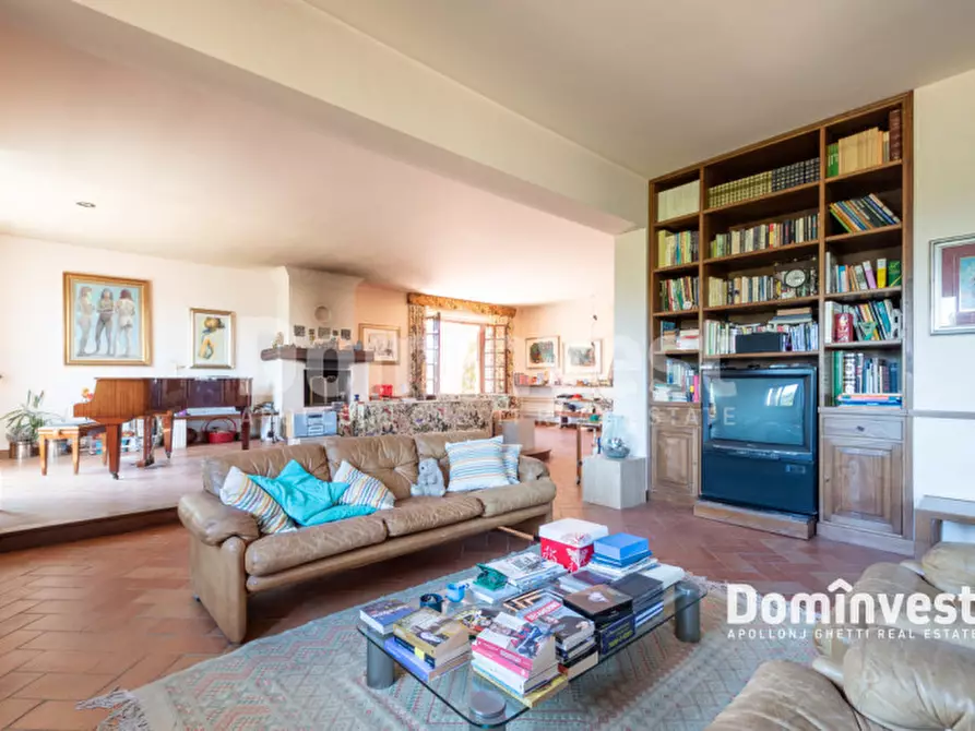 Immagine 40 di Villa in vendita  in VIA ARTURO POMPEATI LUCHINI a Fiumicino