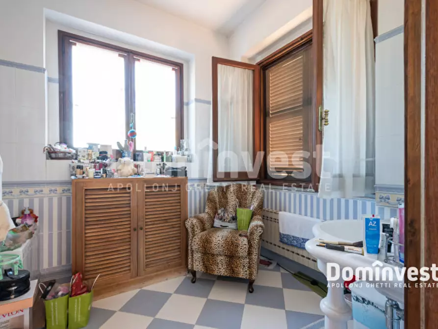 Immagine 61 di Villa in vendita  in VIA ARTURO POMPEATI LUCHINI a Fiumicino