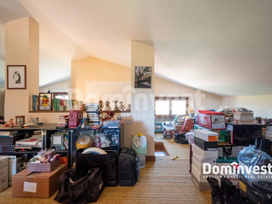 Immagine 80 di Villa in vendita  in VIA ARTURO POMPEATI LUCHINI a Fiumicino