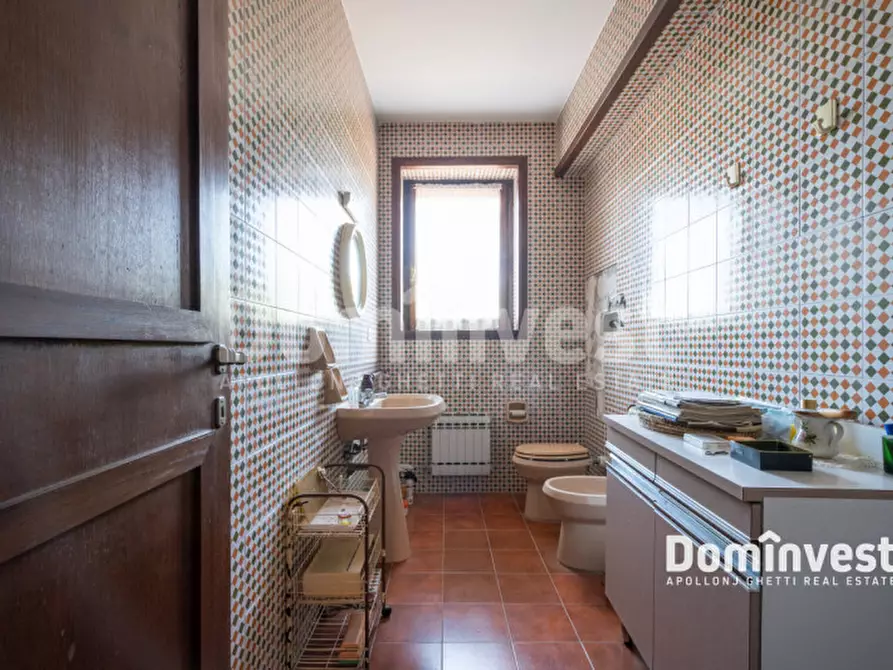 Immagine 89 di Villa in vendita  in VIA ARTURO POMPEATI LUCHINI a Fiumicino