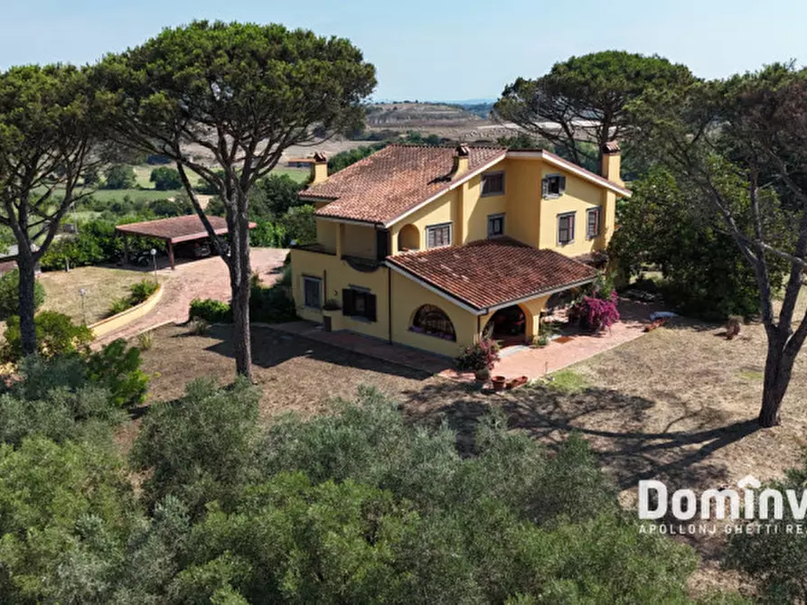 Immagine 94 di Villa in vendita  in VIA ARTURO POMPEATI LUCHINI a Fiumicino