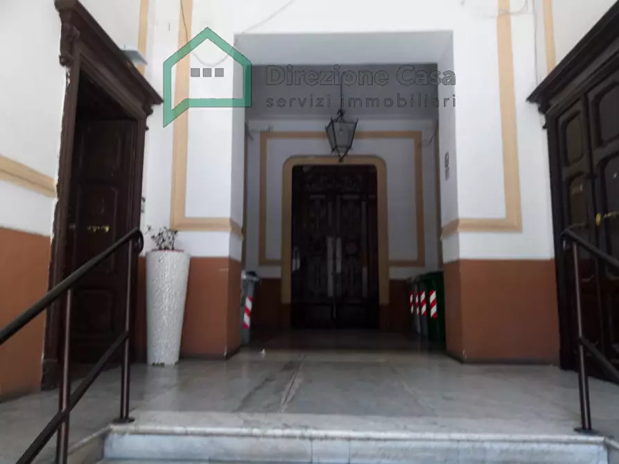 Immagine 2 di Ufficio in vendita  in Piazza Gian Battista Vico a Napoli