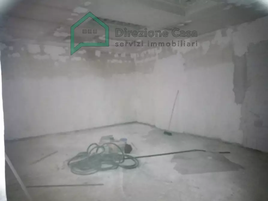 Immagine 8 di Ufficio in vendita  in Piazza Gian Battista Vico a Napoli