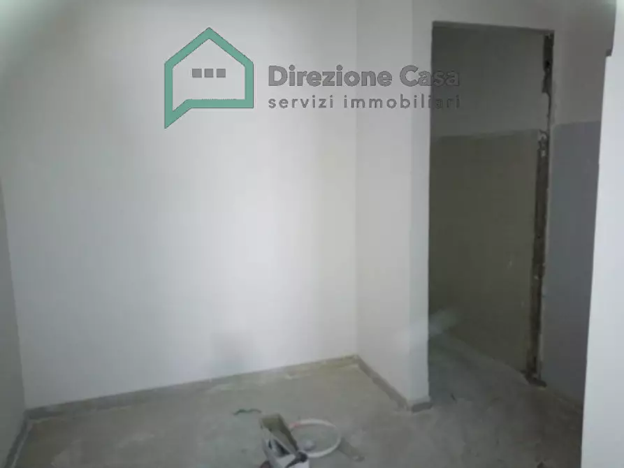 Immagine 10 di Ufficio in vendita  in Piazza Gian Battista Vico a Napoli