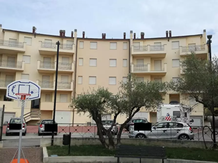 Immagine 1 di Palazzo in vendita  in Via Brecciarola a Casalincontrada