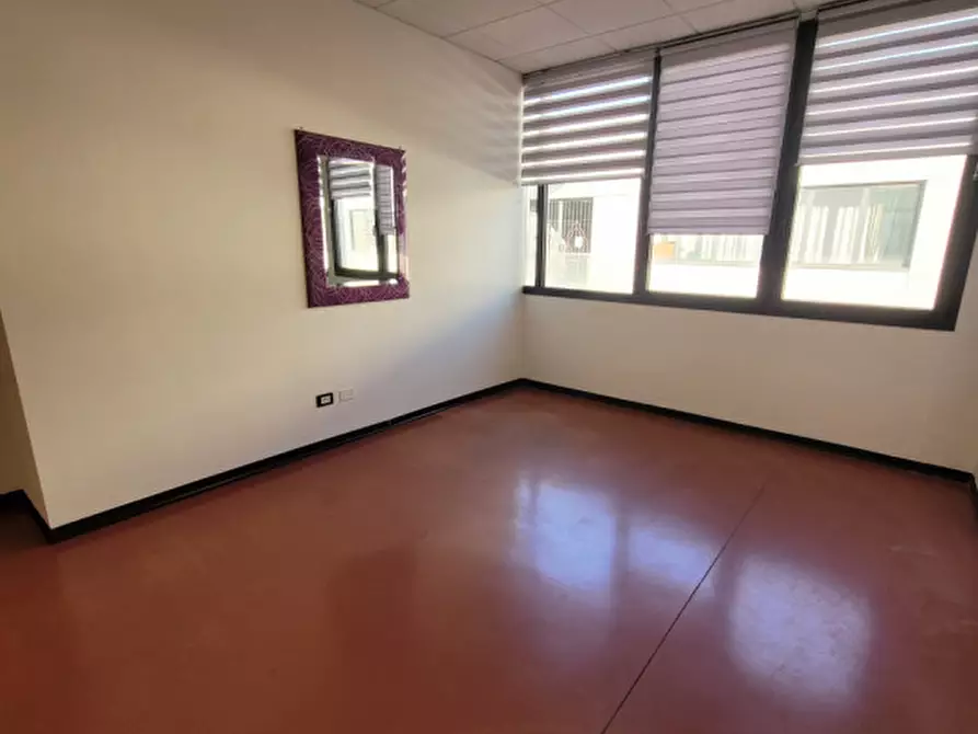 Immagine 9 di Ufficio in affitto  in via roma a Camisano Vicentino