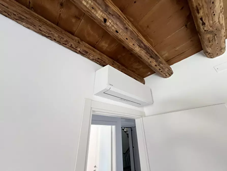 Immagine 8 di Appartamento in vendita  in Fondamenta Lungolaguna a Chioggia