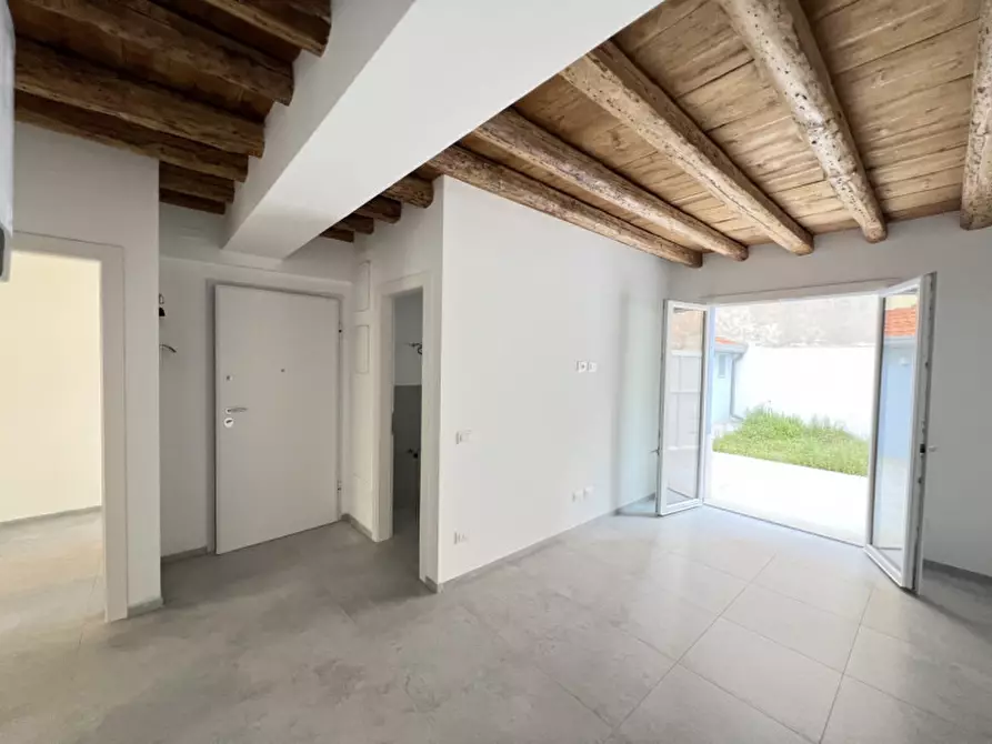 Immagine 9 di Appartamento in vendita  in Fondamenta Lungolaguna a Chioggia