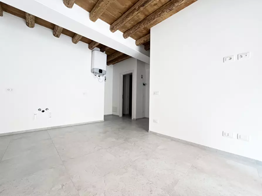 Immagine 11 di Appartamento in vendita  in Fondamenta Lungolaguna a Chioggia