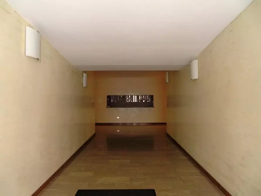 Immagine 21 di Ufficio in affitto  in via giuseppe verdi 61 a Parma