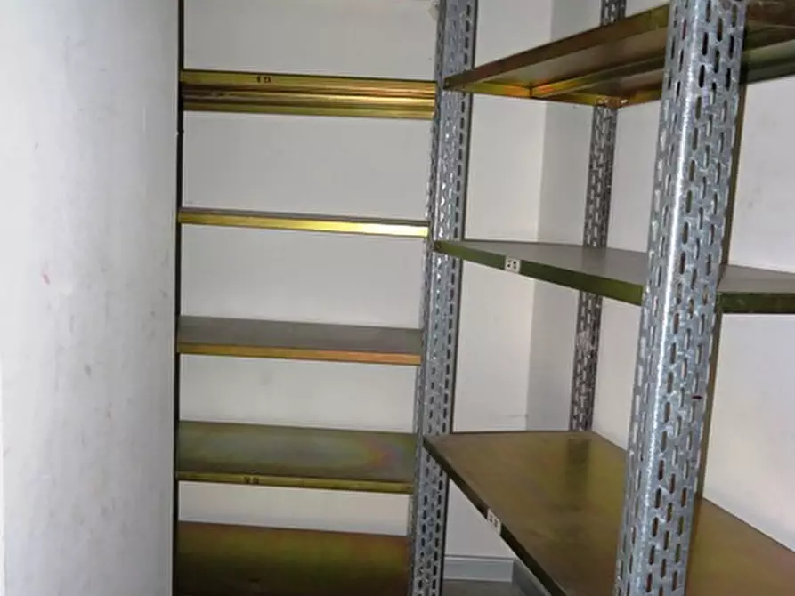 Immagine 22 di Ufficio in affitto  in via giuseppe verdi 61 a Parma