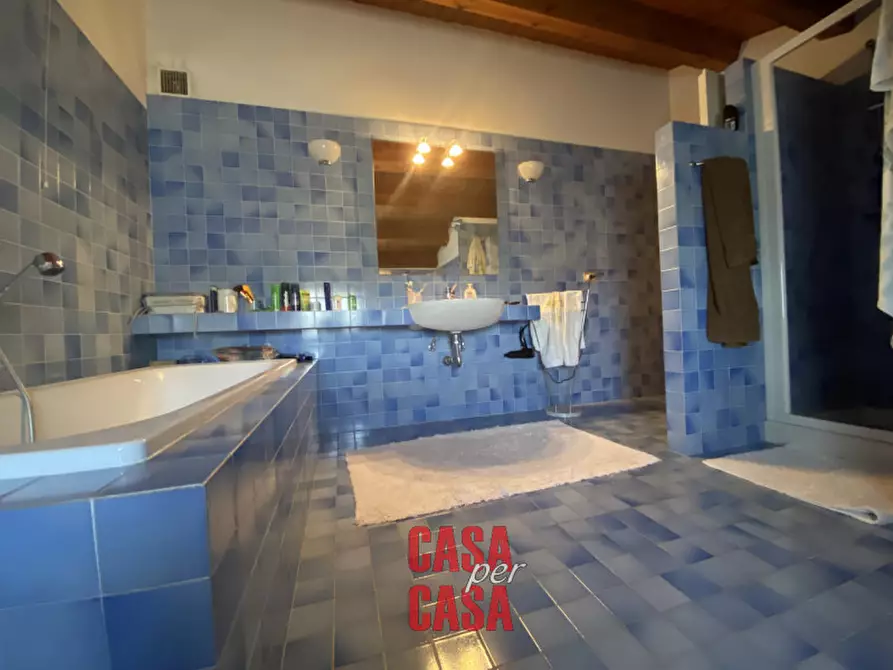 Immagine 17 di Rustico / casale in vendita  a Baone