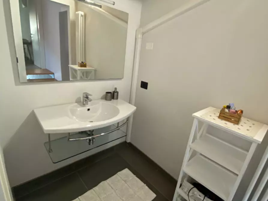 Immagine 19 di Rustico / casale in vendita  a Baone