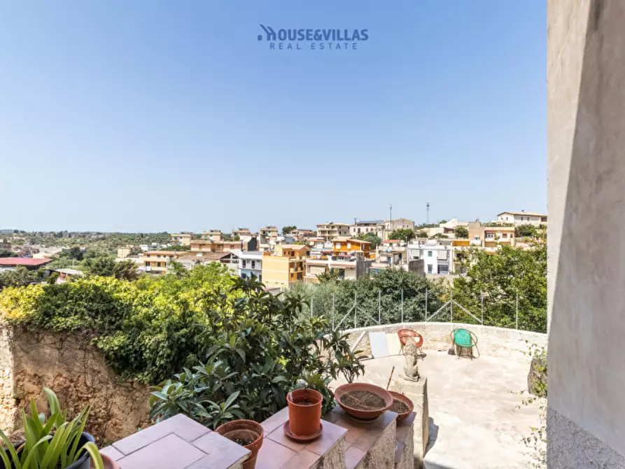 Immagine 4 di Casa indipendente in vendita  in via t fazello a Noto