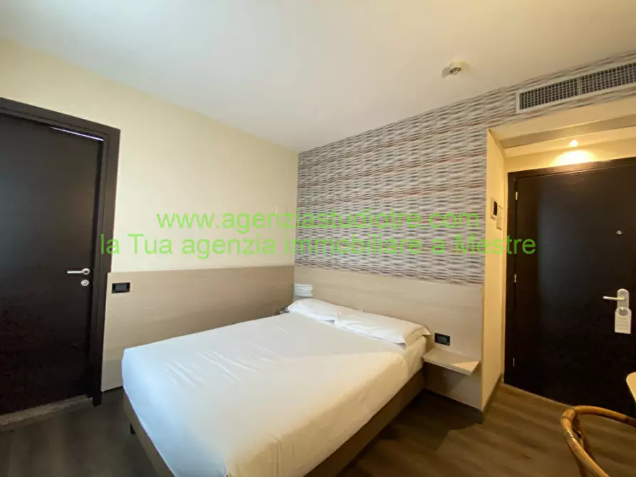 Immagine 22 di Hotel in vendita  in via Adige a Quarto D'altino