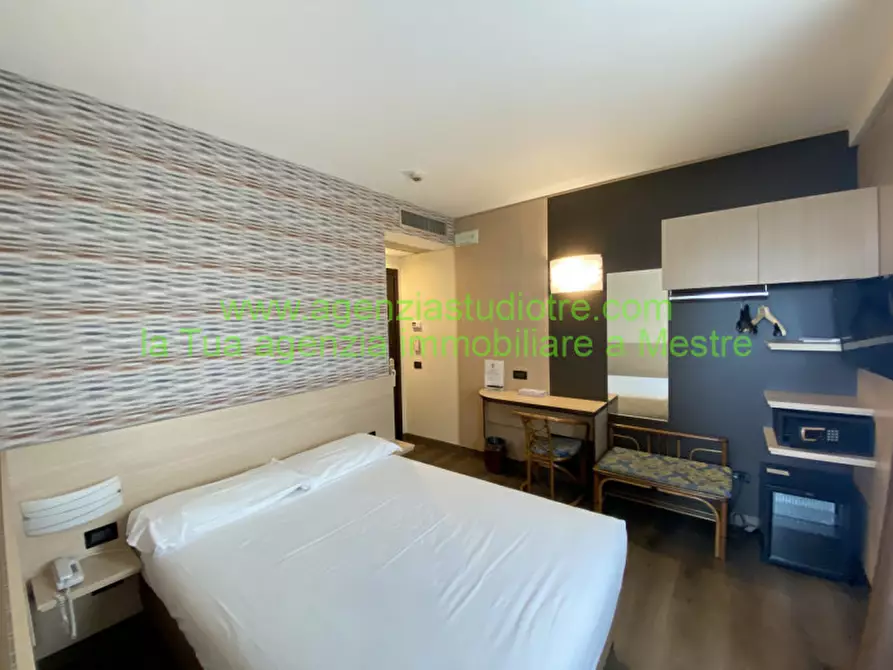 Immagine 26 di Hotel in vendita  in via Adige a Quarto D'altino