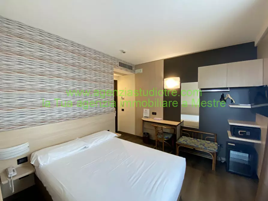 Immagine 33 di Hotel in vendita  in via Adige a Quarto D'altino